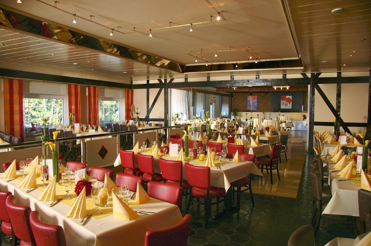 Gasthaus Zur Quelle Бад-Мариенберг Экстерьер фото